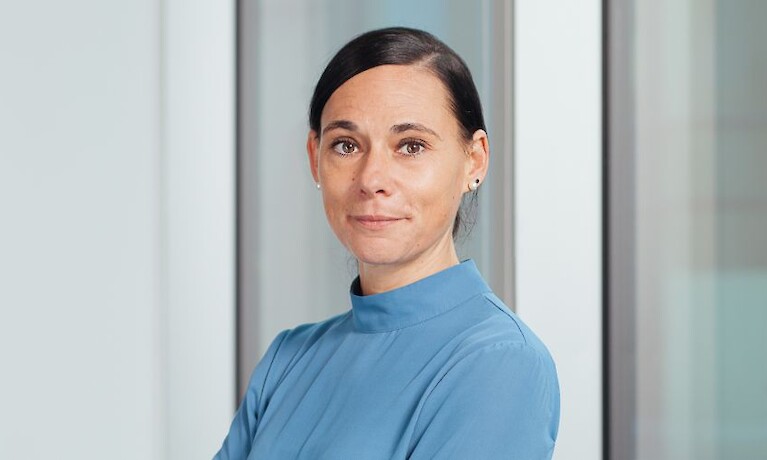 Sabine Reinprecht neue Leiterin Unternehmenskommunikation der Novartis Gruppe